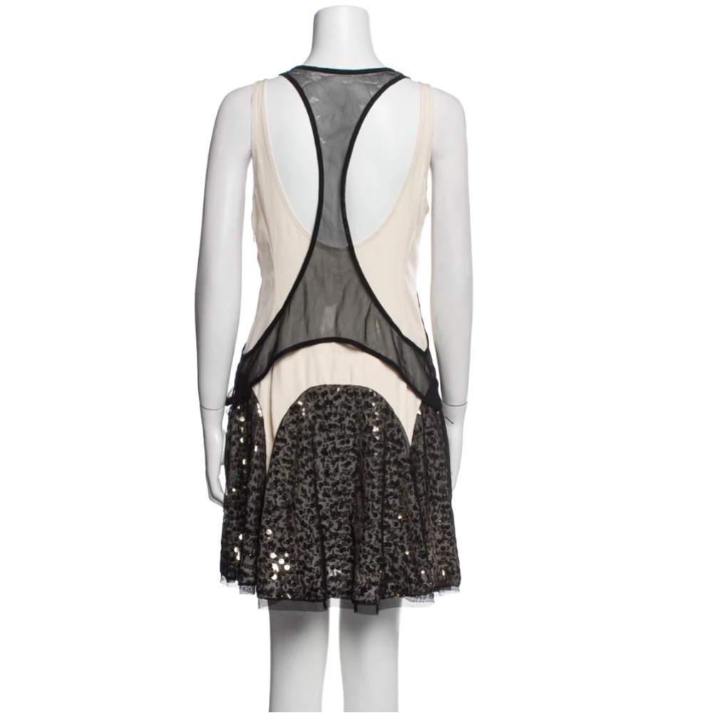 Printed mini dress race back mesh and sequin embellishment - Picture 3 of 3